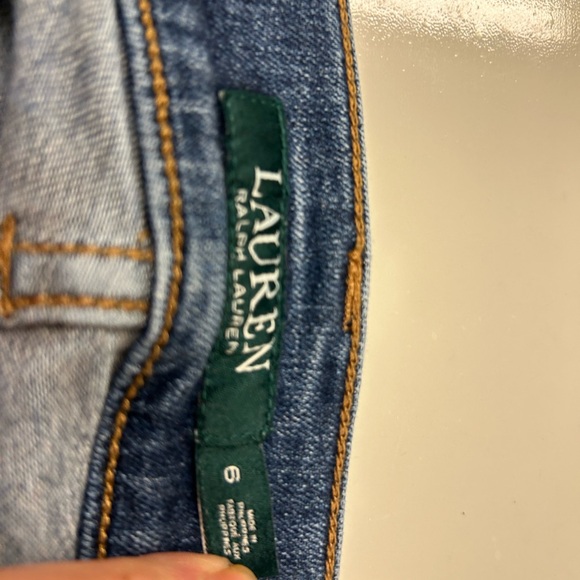 Lauren Ralph Lauren size 6 modern straight.Very very nice jeans clearance - Picture 3 of 6